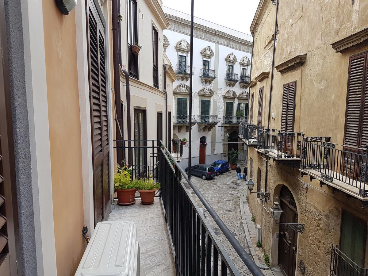 Bed & Parking Apartman Palermo Kültér fotó